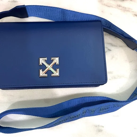Off White brand Blue Crossbody Bag Never Used - Picture 1 of 7